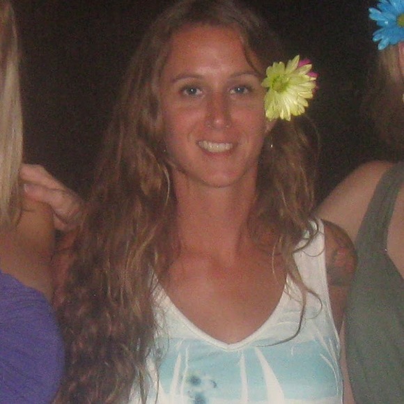 Meet your Posher, Beth - Picture 1 of 1